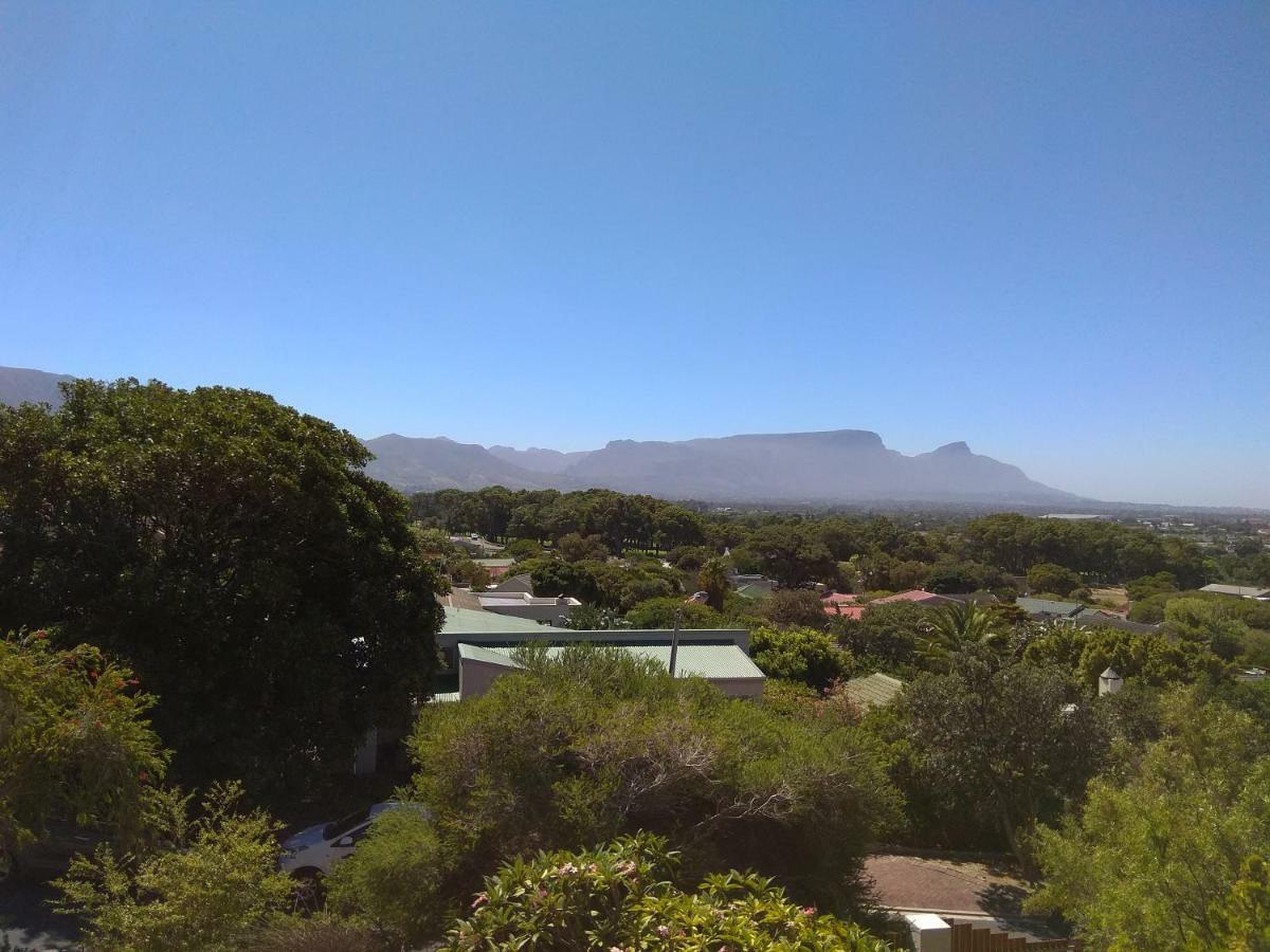 Appartamento Spectrum Of Views Near Muizenberg Lakeside Esterno foto